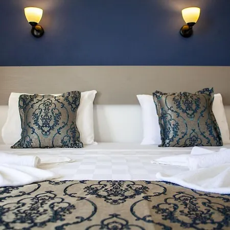Demyra Boutique 3*