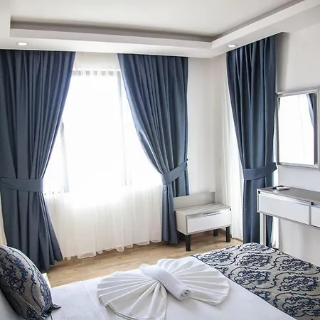 Demyra Boutique 3*
