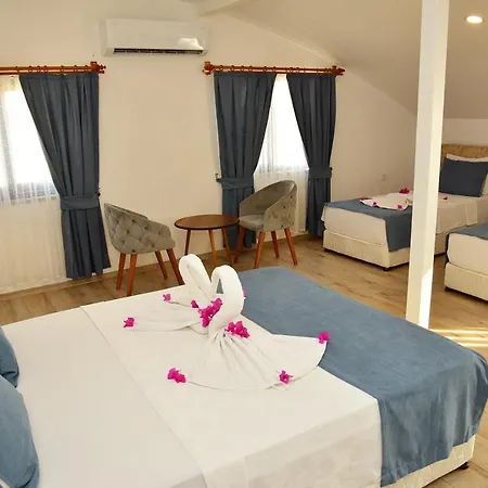 Demyra Boutique 3*
