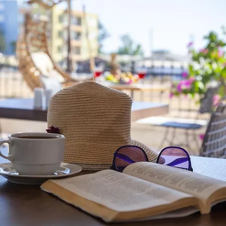 Demyra Boutique Hotel *