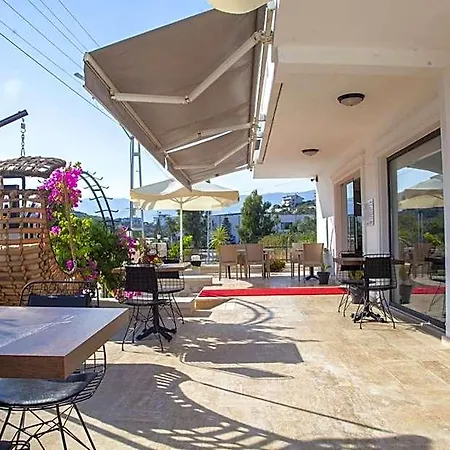 Demyra Boutique 3*