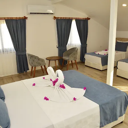 Demyra Boutique 3*